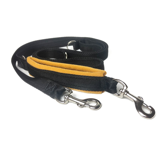 Police style double clip training dog leash with your choice of webbing and padding colours with optional brass hardware upgrade. Available in 20mm for smaller dogs and 25mm for larger dogs.