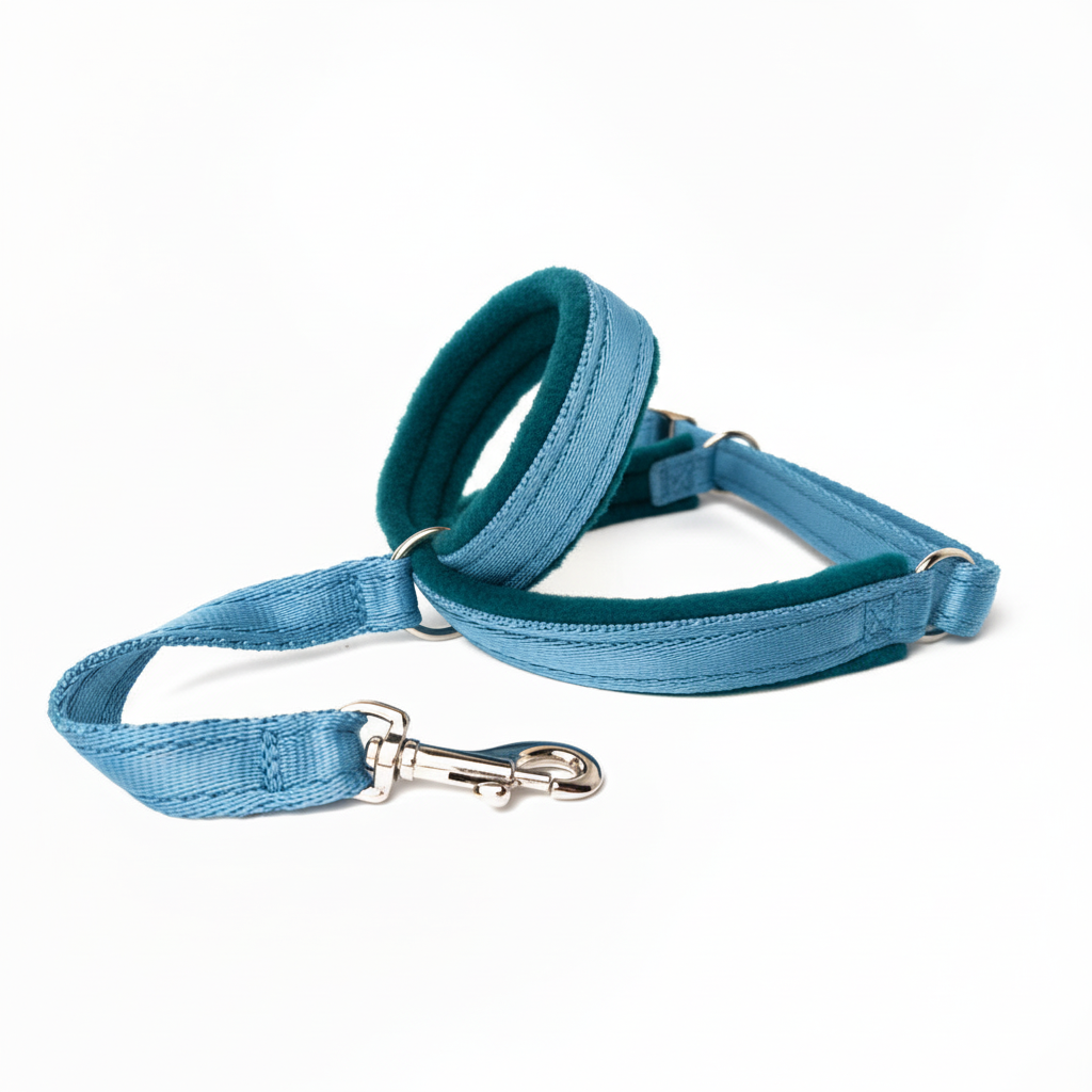 Dark teal/petrol blue padding