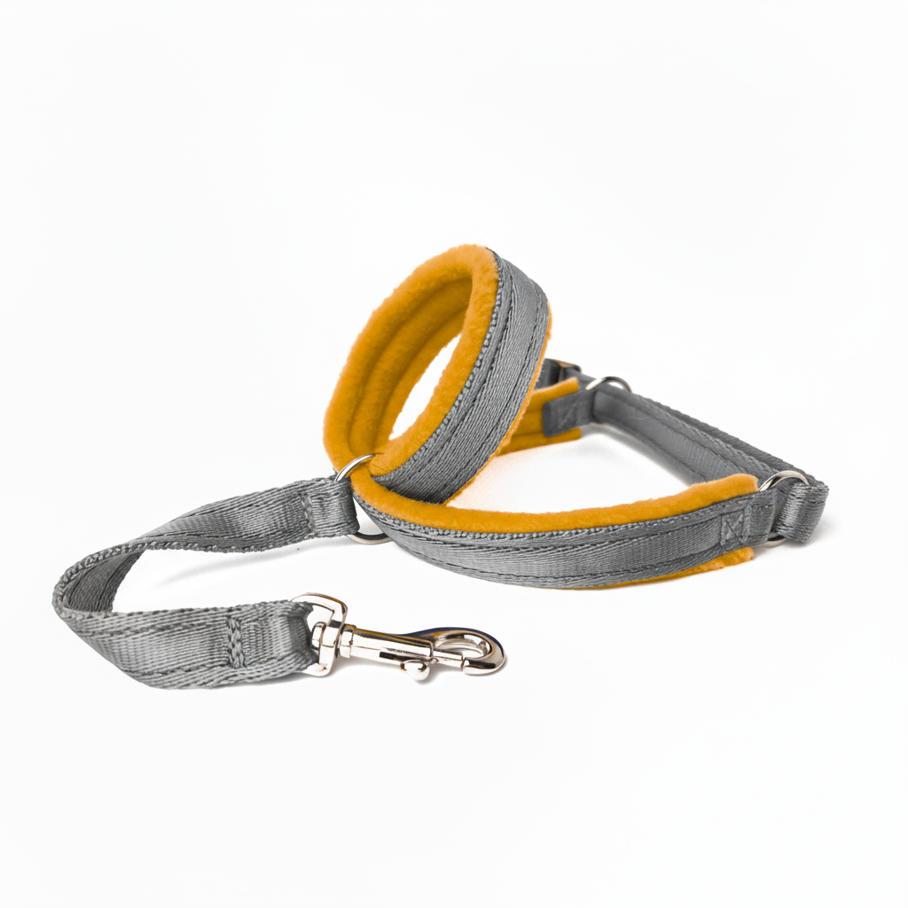 Silver grey webbing with mustard padding
